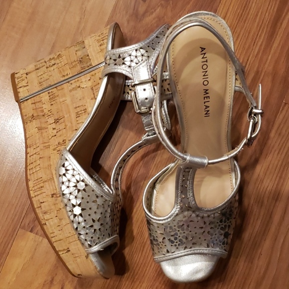 ANTONIO MELANI Shoes - Antonio Melani Size 8.5 Silver Platform Wedge Heel